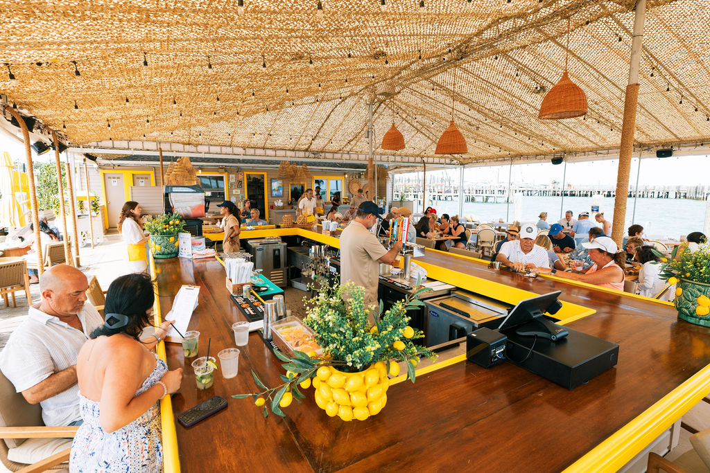 The lemon-lined bar under the thatched roof